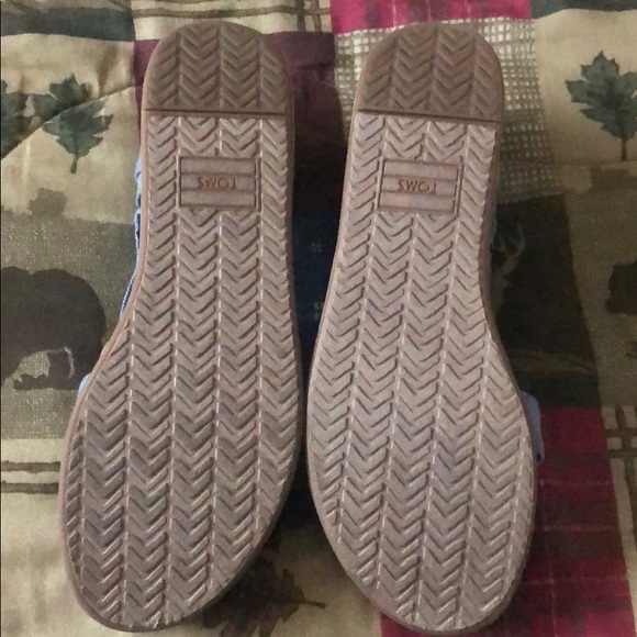 Tom’s Women’s Sandals - Wore 1 time - Picture 4 of 5
